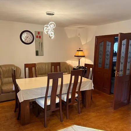 Cobh Holiday Home Дом отдыха *