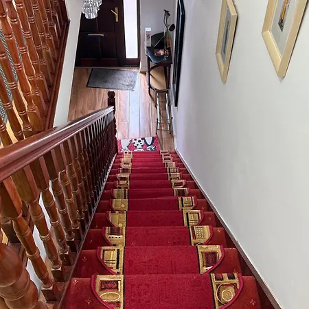 بيت للعطل Cobh Holiday Home