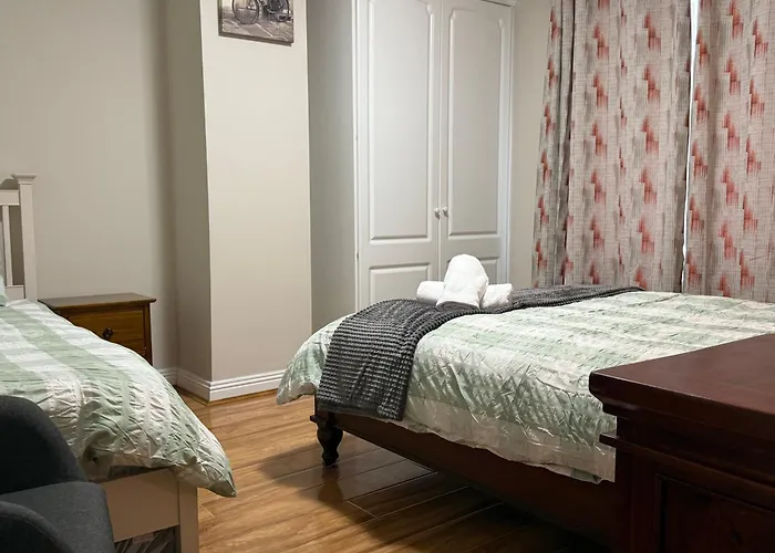 펜션 Cobh Holiday Home *